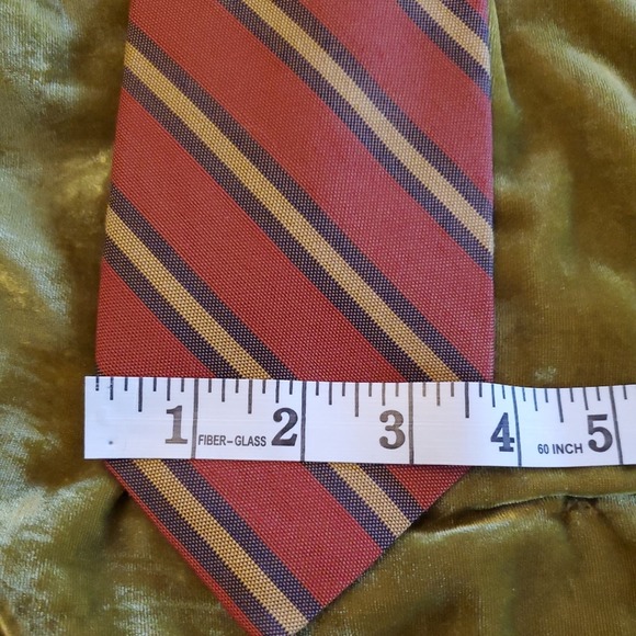 Robert Talbott striped silk and wool blend men's necktie - Picture 3 of 10